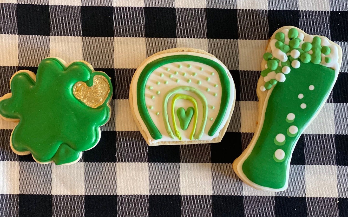 1 Dozen of Sweet Irish Luck